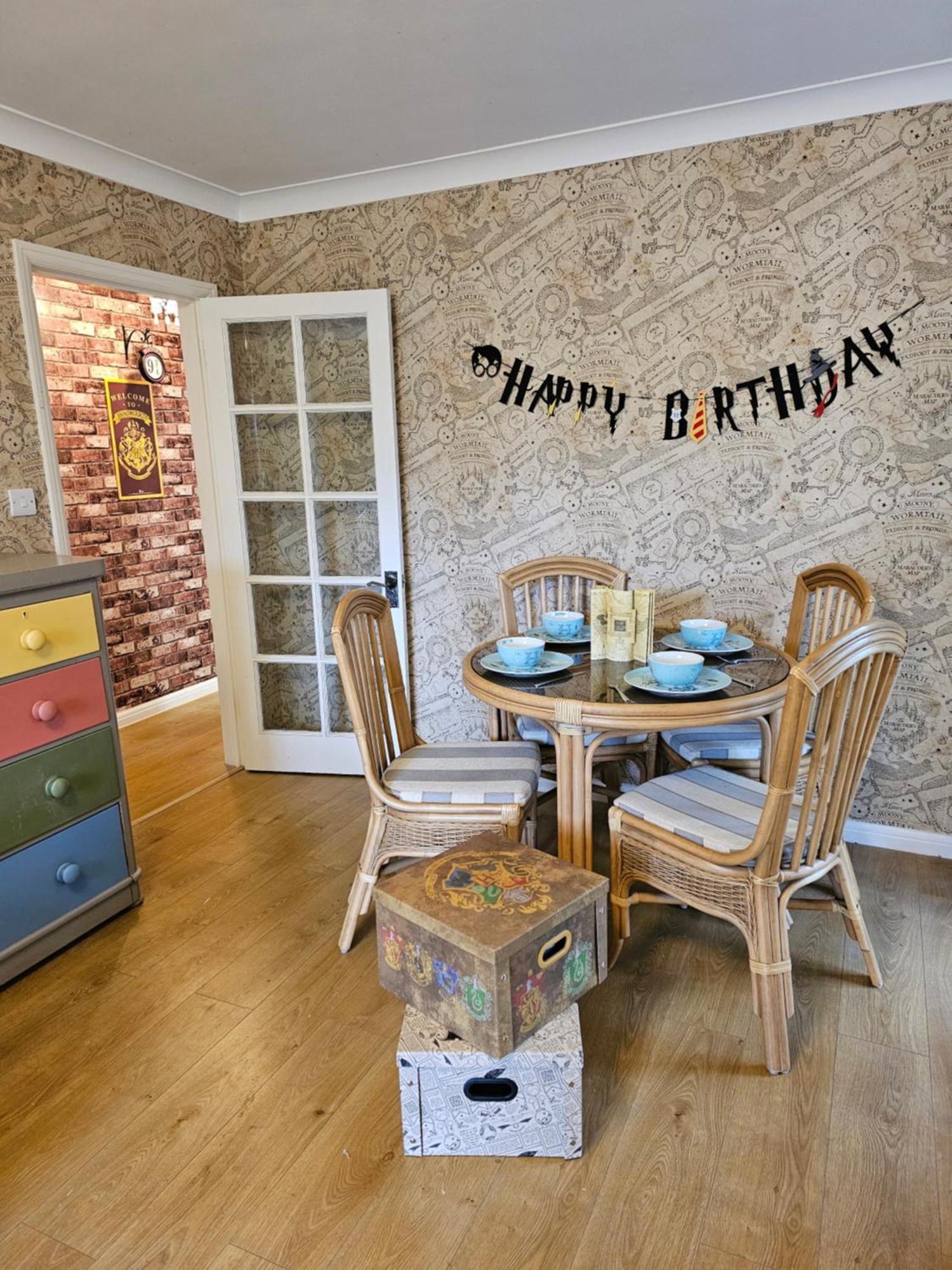 Harry Potter Hogwarts Apartment Watford  Zewnętrze zdjęcie